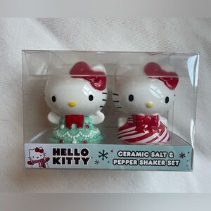 Hello Kitty Christmas Ceramic Salt and Pepper Shakers Set Holiday NEW